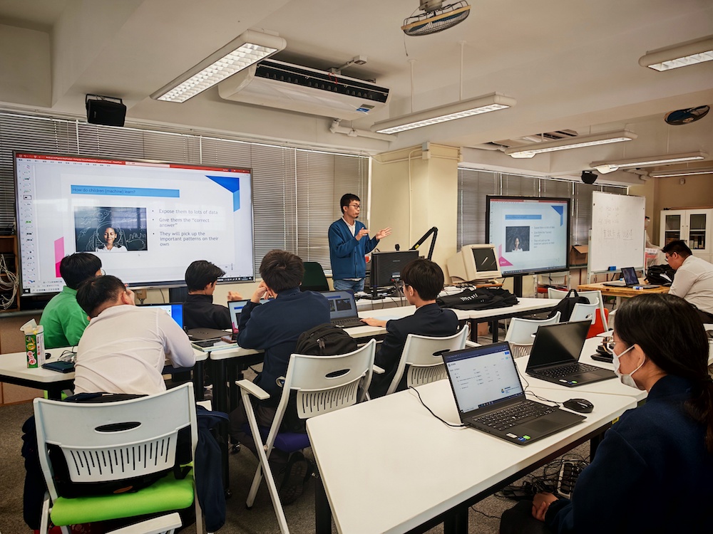 AI Application Coding x Hacking